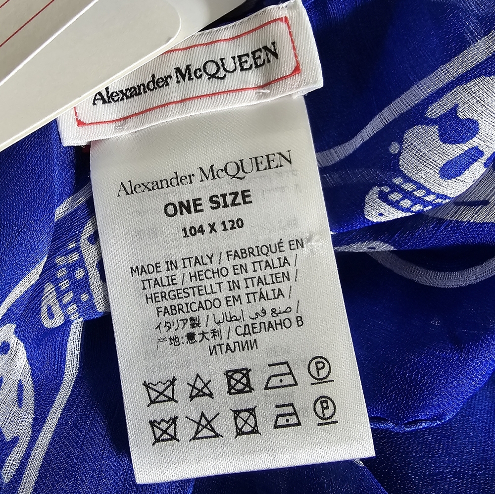 Alexander McQueen Skull Silk Scarf Blue - Picture 6 of 6